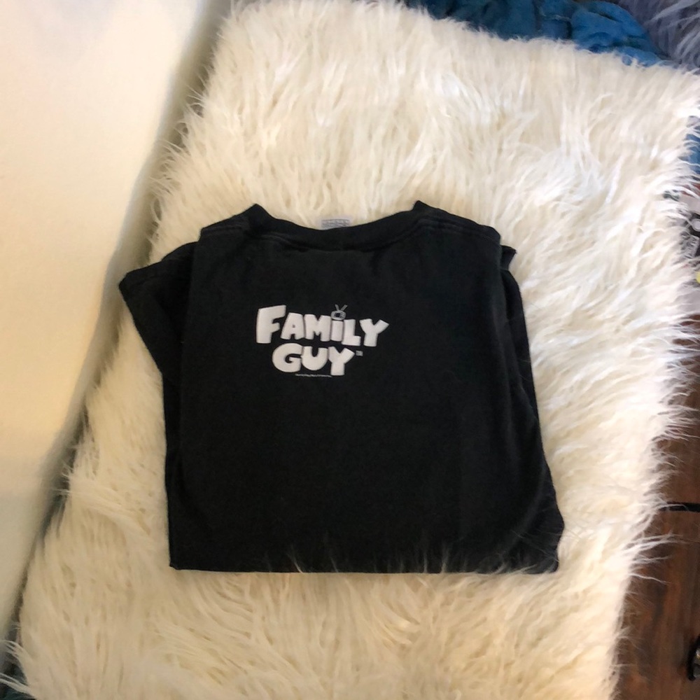 Family guy tee - Picture 3 of 4